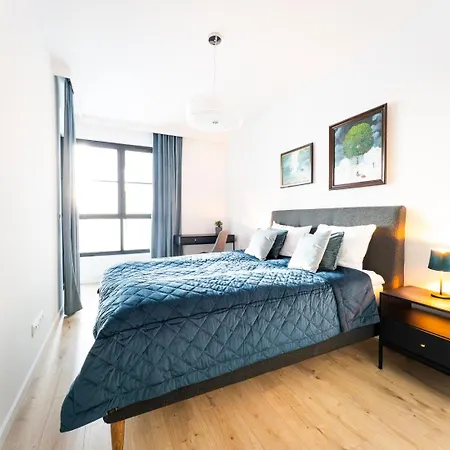 Apartamento Z Dwiema Sypialniami + Parking *