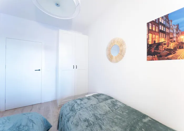 Z Dwiema Sypialniami + Parking * グダニスク