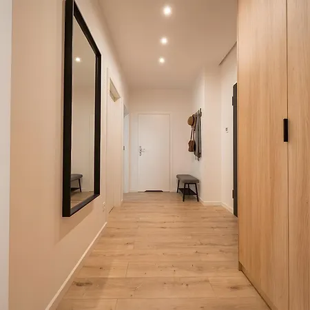 Appartement Z Dwiema Sypialniami + Parking *
