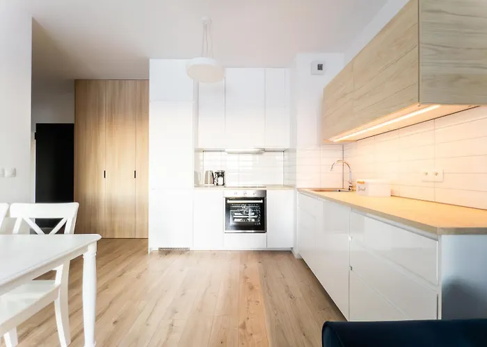 Z Dwiema Sypialniami + Parking Apartment *